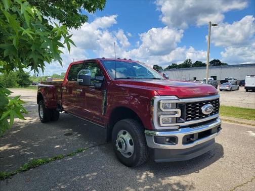 2025 Ford F-350 Lariat