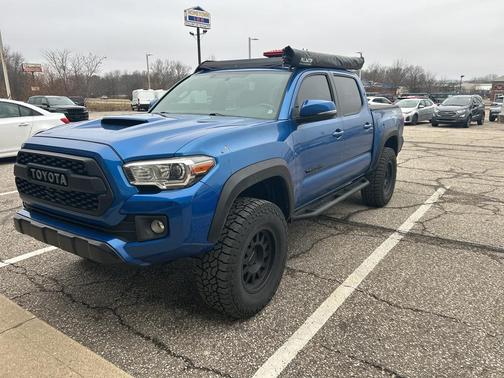 2017 Toyota Tacoma TRD Sport