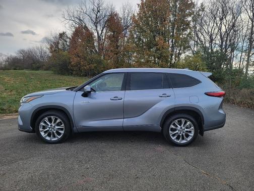 2021 Toyota Highlander Hybrid Limited