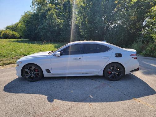 2022 Genesis G70 3.3T AWD