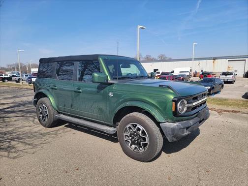 2023 Ford Bronco Outer Banks