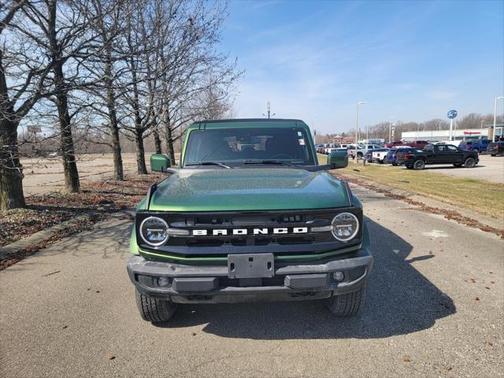 2023 Ford Bronco Outer Banks