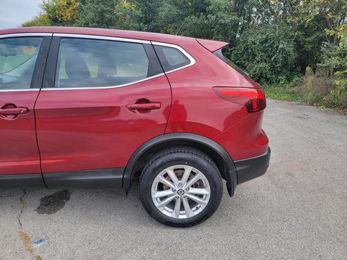 2019 Nissan Rogue Sport S