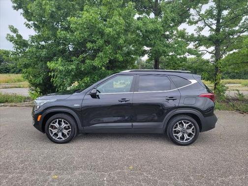2022 Kia Seltos EX