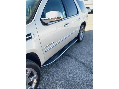 2010 Cadillac Escalade Luxury