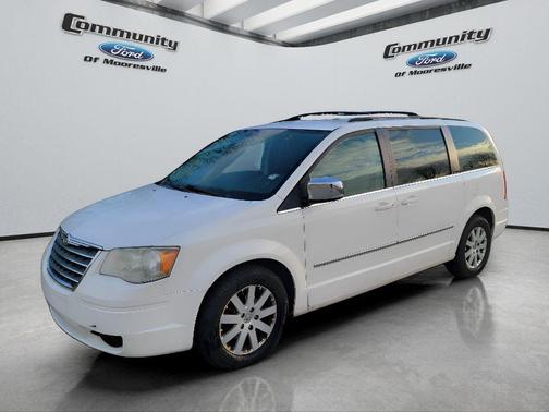 2010 Chrysler Town & Country Touring
