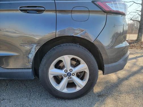 2017 Ford Edge SE