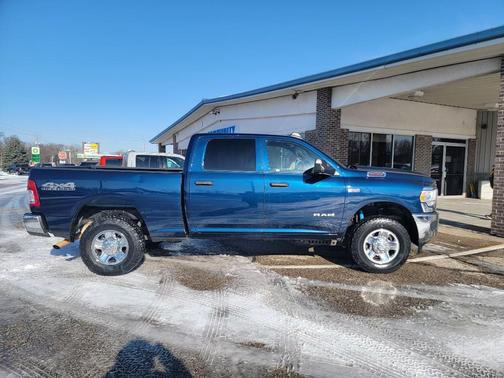 2021 RAM 2500 Tradesman Crew Cab 4x4 6'4' Box