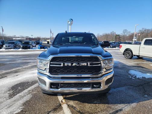 2021 RAM 2500 Tradesman Crew Cab 4x4 6'4' Box