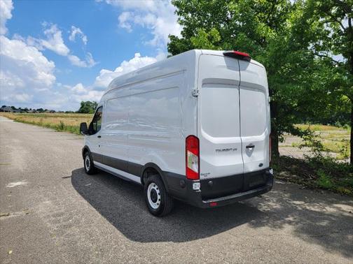 2022 Ford Transit-250 Base