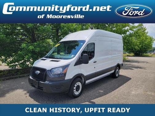 2022 Ford Transit-250 Base