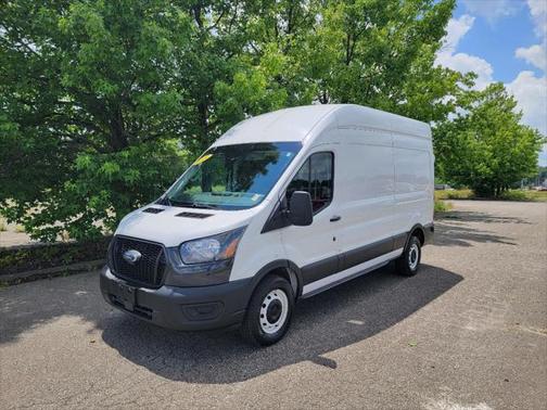 2022 Ford Transit-250 Base