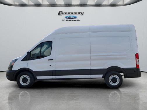 2022 Ford Transit-250 Base