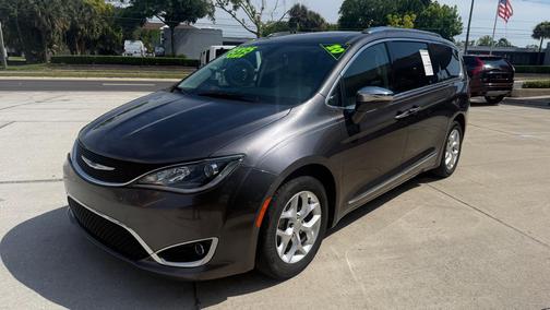 Granite Crystal Metallic Clearcoat 2020 Chrysler Pacifica Limited