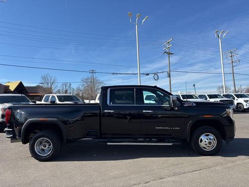 2022 GMC Sierra 3500 Denali