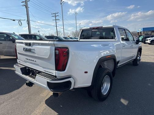 2024 GMC Sierra 3500 Denali