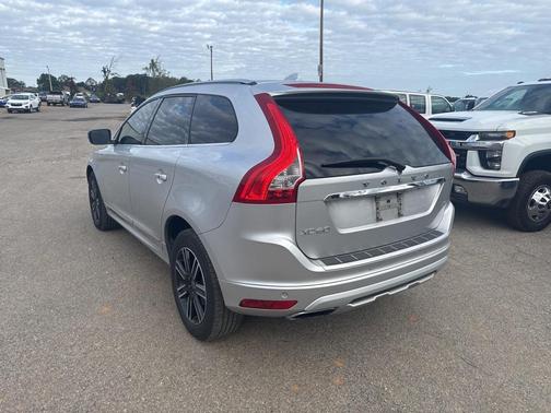 2017 Volvo XC60 T5 Dynamic