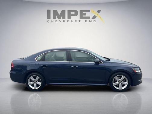 2012 Volkswagen Passat 2.5 SE