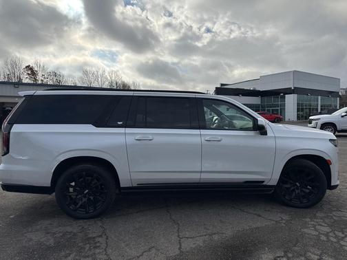 2023 Cadillac Escalade ESV Sport Platinum