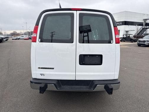 2024 Chevrolet Express 2500 RWD 2500 Regular Wheelbase WT