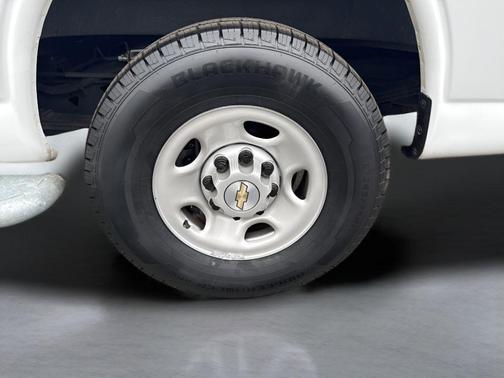 Summit White 2024 Chevrolet Express 2500 LT