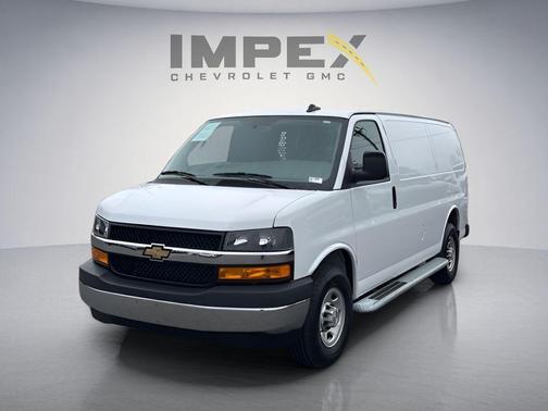 Summit White 2024 Chevrolet Express 2500 LT