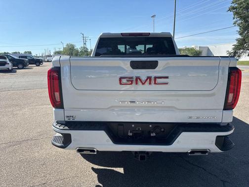 Glacier White Tricoat 2026 GMC Sierra 1500 Denali