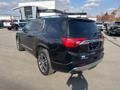 2019 GMC Acadia Denali