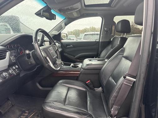 2016 GMC Yukon XL SLT