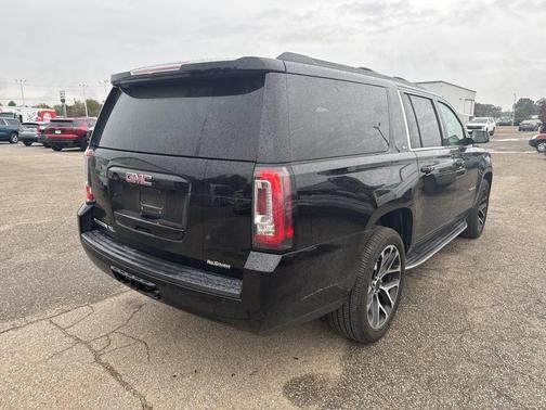 2016 GMC Yukon XL SLT