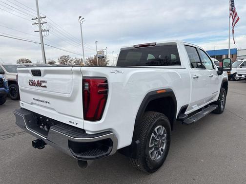 2025 GMC Sierra 2500 SLT