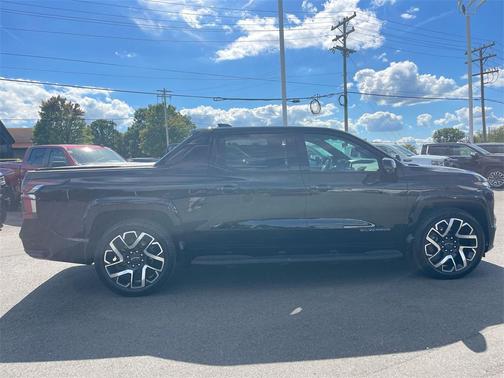 2024 Chevrolet Silverado EV First-Edition RST 4WD