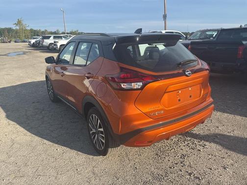 2024 Nissan Kicks SR