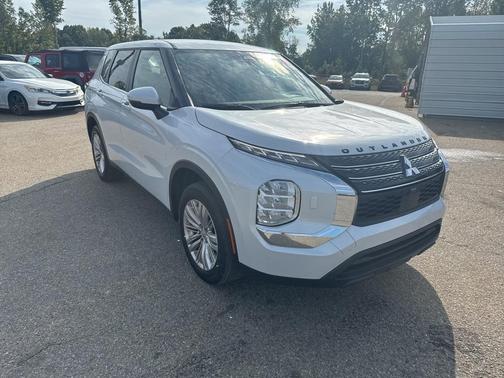 2023 Mitsubishi Outlander ES 2.5 S-AWC