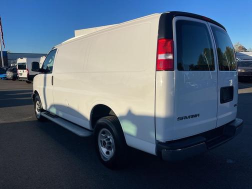 2023 GMC Savana 2500 Work Van