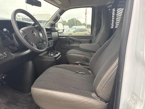 2023 GMC Savana 2500 Work Van