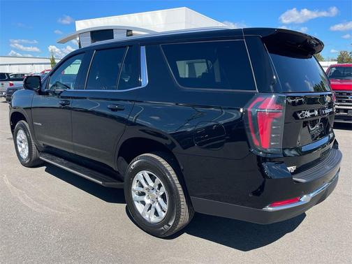 2025 Chevrolet Tahoe LS