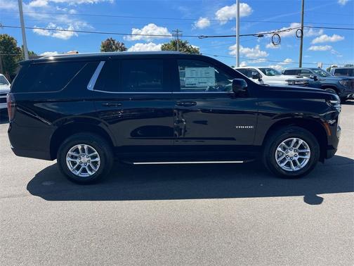 2025 Chevrolet Tahoe LS