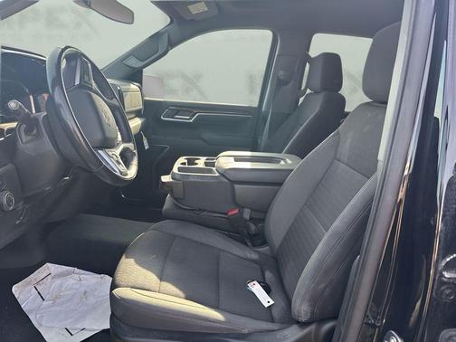 Black 2022 Chevrolet Silverado 1500 LT