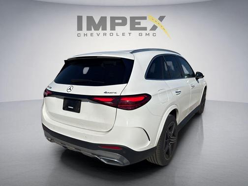 White 2023 Mercedes-Benz GLC 300 4MATIC