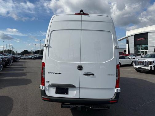 2025 Mercedes-Benz Sprinter 2500 High Roof