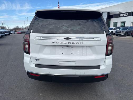 2023 Chevrolet Suburban LS