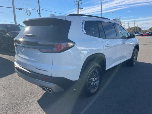 2025 GMC Acadia AWD Elevation