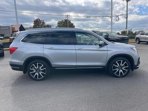 2019 Honda Pilot Touring 8-Passenger
