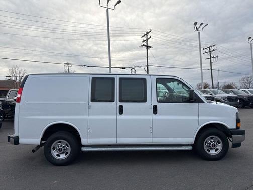 2024 GMC Savana 2500 Work Van