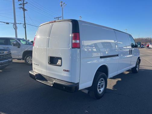 2024 GMC Savana 2500 Work Van