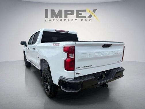 Summit White 2026 Chevrolet Silverado 1500 Custom Trail Boss