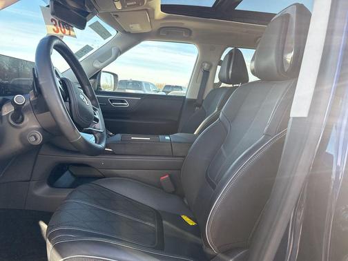 2025 INFINITI QX80 SENSORY AWD