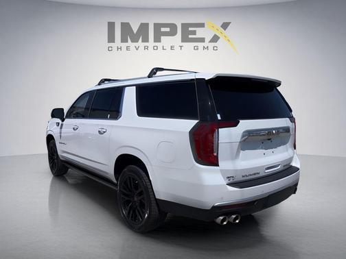 White Frost Tricoat 2023 GMC Yukon XL Denali