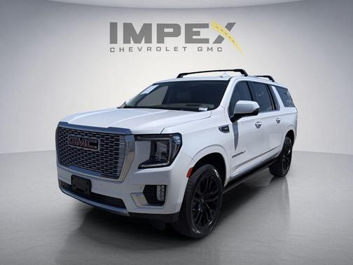 White Frost Tricoat 2023 GMC Yukon XL Denali
